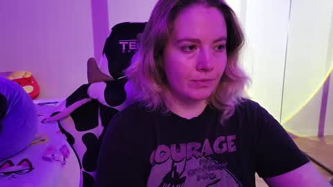 Faye online show from October 19, 1:40 am