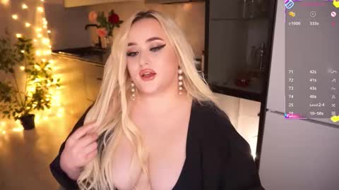 Irena Barr online show from December 5, 8:32 pm