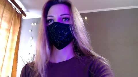 Lily online show from April 11, 12:20 pm