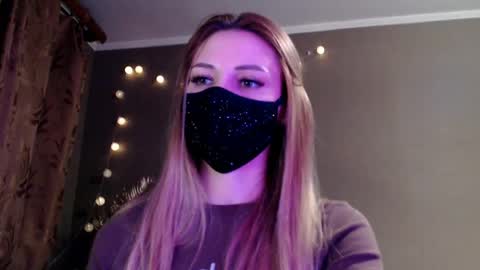 Lily online show from March 21, 5:29 pm