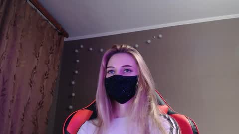 Lily online show from October 13, 3:47 pm