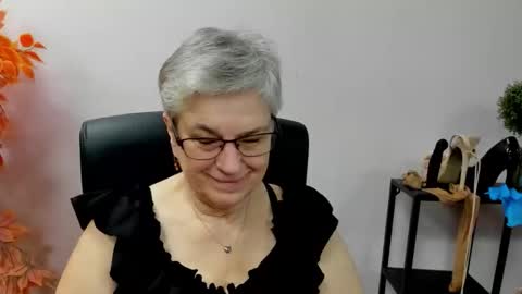 I R I S online show from October 9, 7:12 am