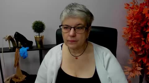 I R I S online show from December 20, 7:12 am