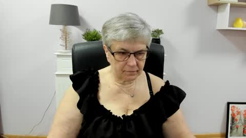 I R I S online show from June 2, 6:14 am