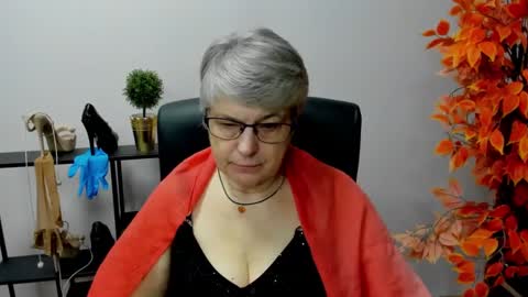 I R I S online show from January 31, 7:29 am