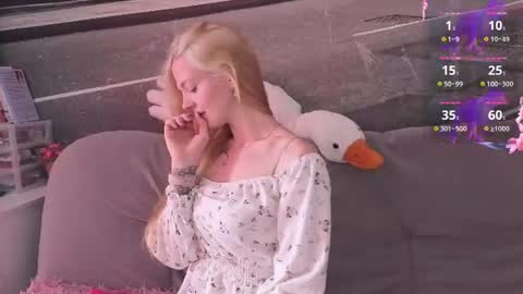 Im your queen Iriss online show from June 29, 3:23 pm