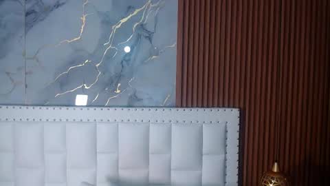 Sandy  online show from March 4, 12:01 pm