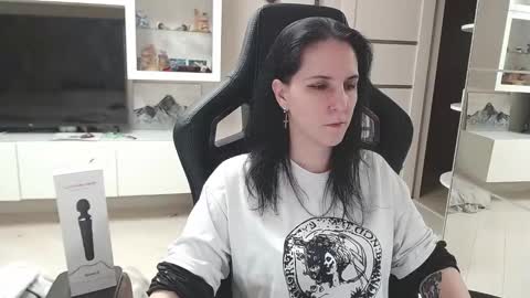 Irwi Tomboy online show from February 21, 6:04 pm