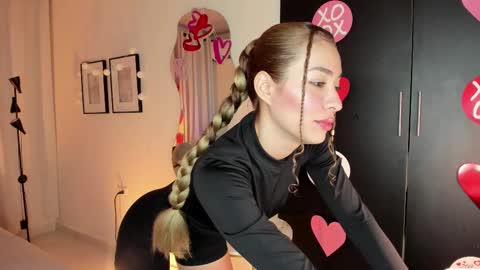 isa_____ online show from February 27, 12:21 am