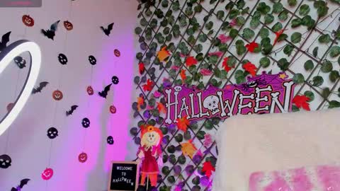 Isa online show from October 13, 8:22 pm