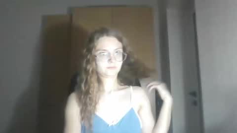 isabel_loveee online show from December 1, 10:23 pm