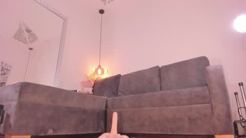 Isabela online show from October 1, 12:21 pm