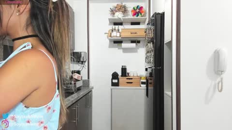 Isa online show from February 3, 11:36 pm