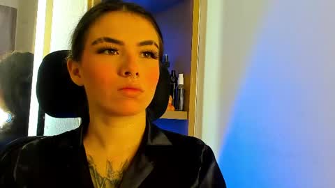 ISABELLA online show from June 22, 7:00 pm