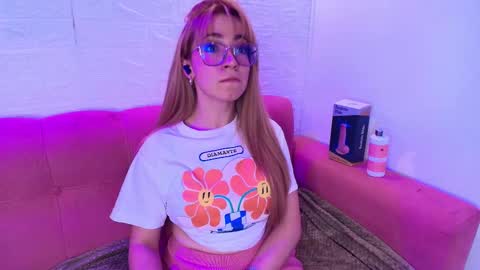 Isabella online show from December 2, 1:40 am