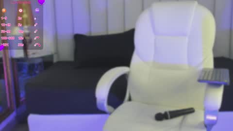 Isa  online show from February 26, 9:39 pm