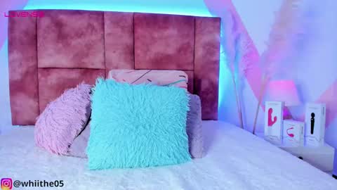 Isabella White online show from March 6, 11:20 pm