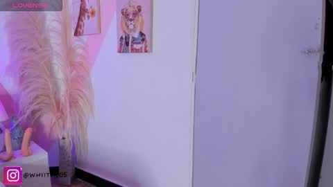 Isabella White online show from October 15, 6:10 pm