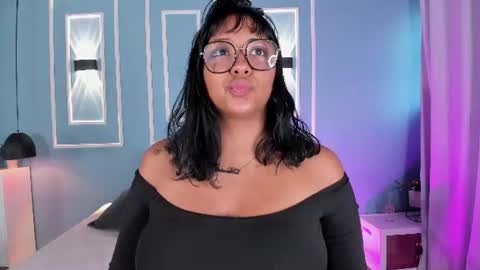 isabella zc online show from July 28, 11:39 am