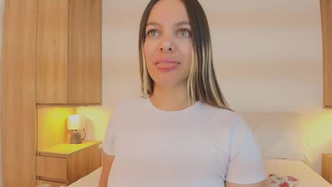 Isabella  online show from September 12, 5:20 pm