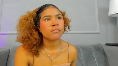 Isabellsmmith online show from February 6, 3:37 am