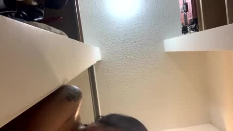 Isa online show from March 6, 2:09 am