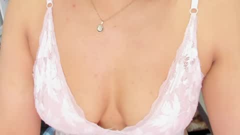 Isabel online show from May 16, 12:35 am