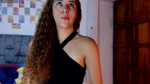 Isabela  online show from April 16, 2:34 am