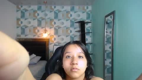 ISABELLA online show from April 25, 7:55 pm