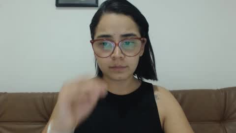 Emma online show from October 28, 3:01 am