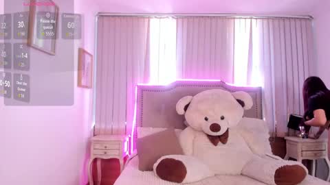 Isis  lohan online show from September 25, 12:04 pm