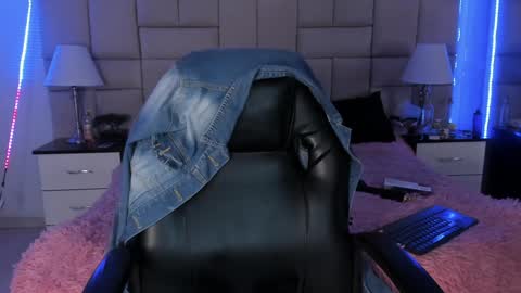 Pauli online show from December 17, 9:16 pm