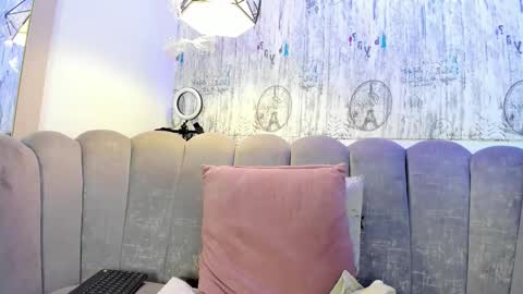 Isis online show from November 25, 10:43 pm