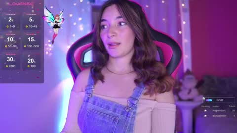 ISSA  online show from November 12, 8:07 pm