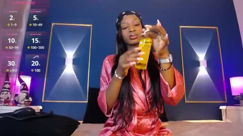 Isabelle online show from December 28, 12:24 pm