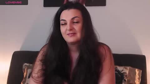 Melissa Khaan online show from February 12, 10:03 am