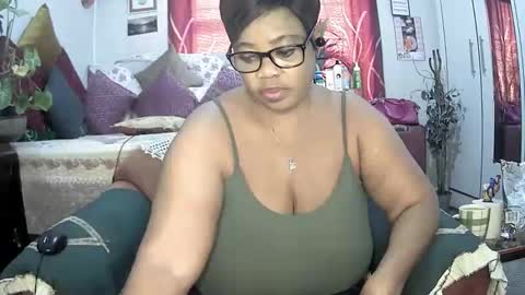 itumeleng74 online show from March 4, 7:30 am