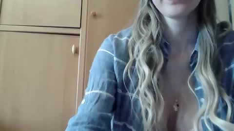 ivetta911 online show from February 15, 9:41 am