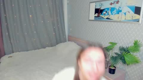 Violet online show from November 21, 8:38 am