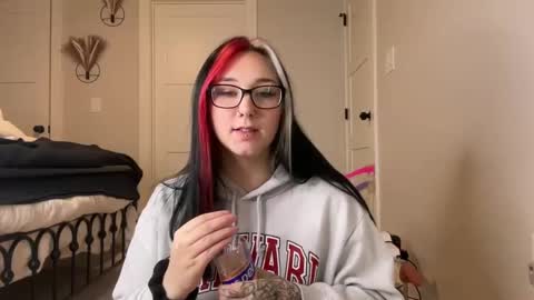 ivey jade online show from October 1, 5:56 am