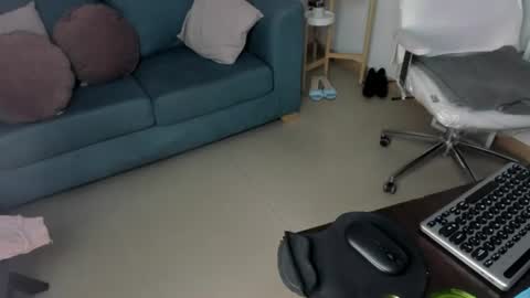 Ivonne online show from June 19, 1:58 pm