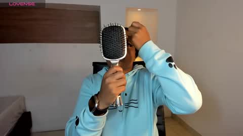 i v y  b l i s s online show from February 15, 11:50 am