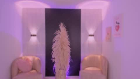 Ivy online show from December 5, 1:49 am