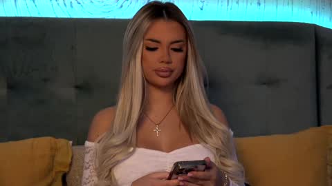  Ivy  online show from January 31, 4:14 am