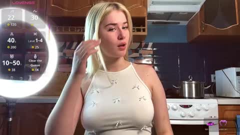 Liana online show from April 13, 3:02 pm