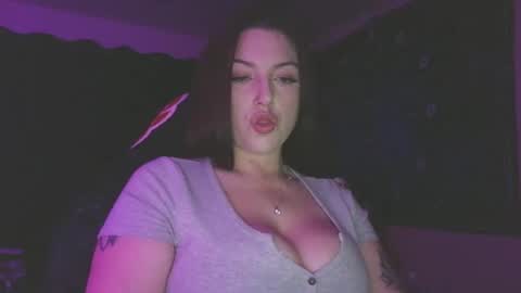 Amiee online show from December 20, 2:37 am