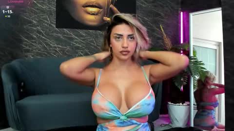 izabelatessa online show from October 9, 7:07 pm