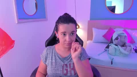 Iza online show from September 10, 2:33 am