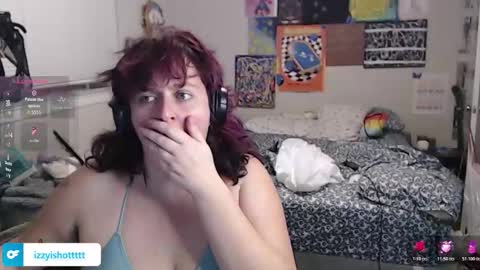 izzyishottttt online show from November 20, 6:58 am