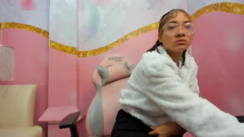 Jadde Greyy  online show from April 17, 11:56 am